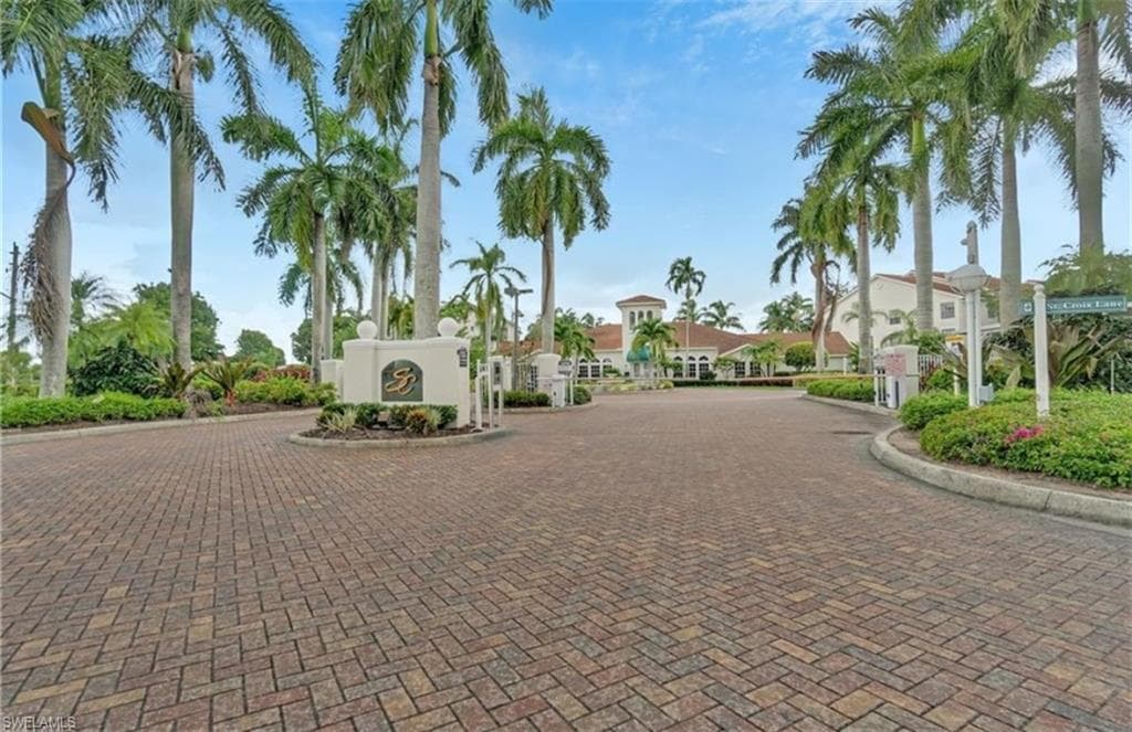4625 Saint Croix Ln 1126, Naples, FL 34109-14