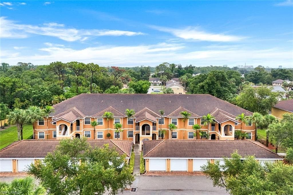 1089 Winding Pines Cir 106, Cape Coral, FL 33909-1