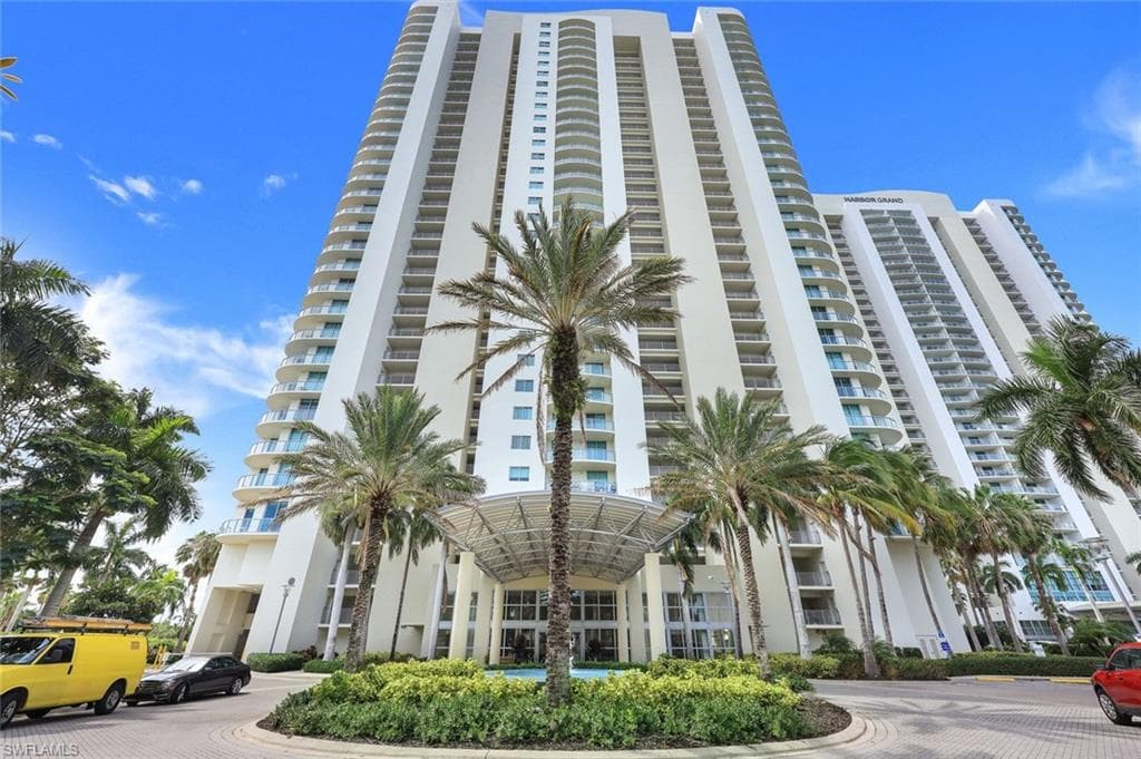 3000 Oasis Grand Blvd 1106, Fort Myers, FL 33916-2