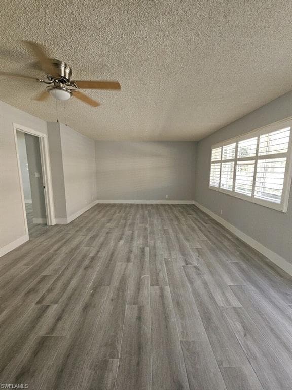 548 Broad Ave S 548, Naples, FL 34102-13