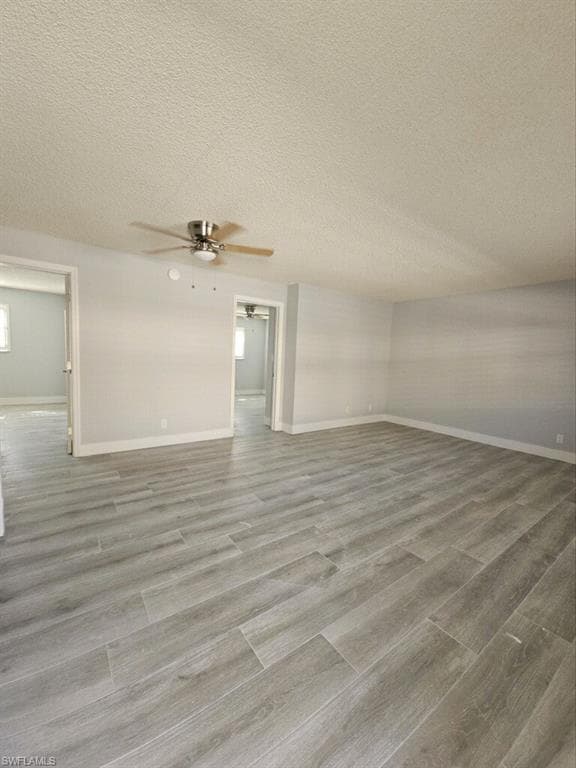548 Broad Ave S 548, Naples, FL 34102-14