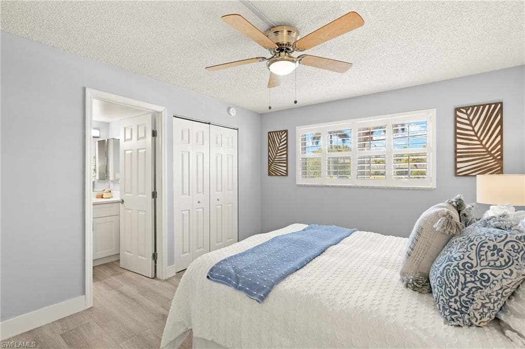 548 Broad Ave S 548, Naples, FL 34102-22