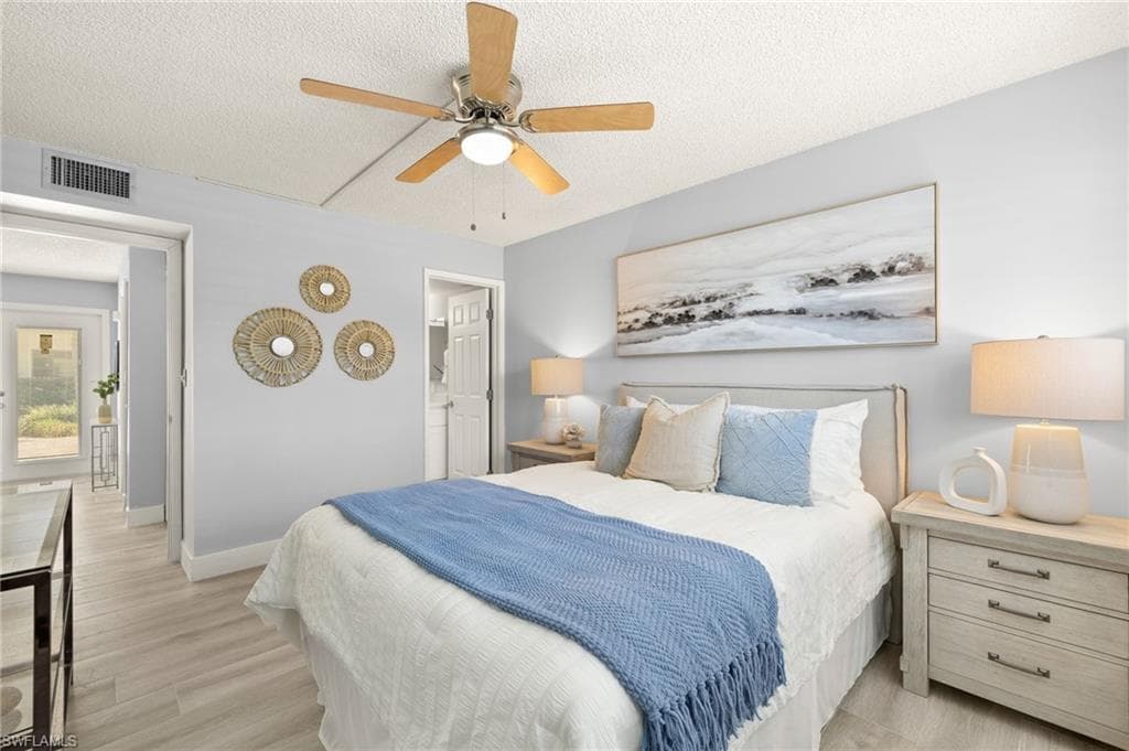 548 Broad Ave S 548, Naples, FL 34102-29