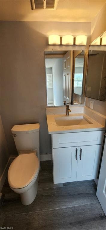 548 Broad Ave S 548, Naples, FL 34102-33