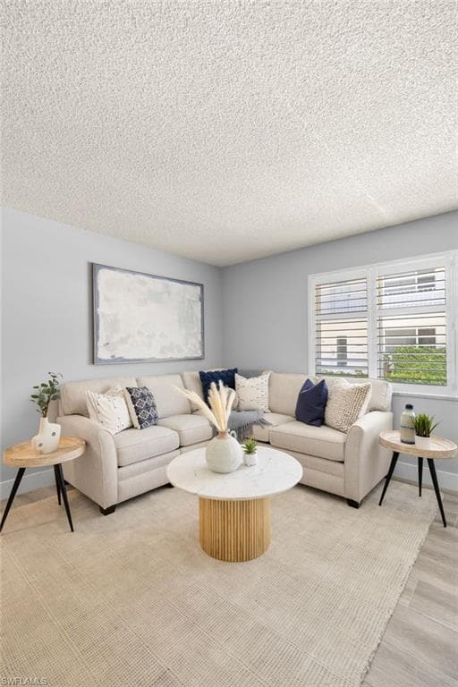 548 Broad Ave S 548, Naples, FL 34102-6