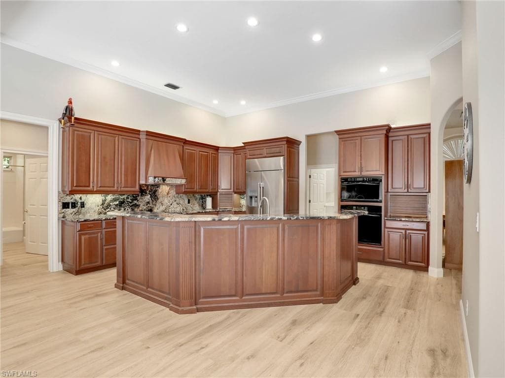 5410 Mahogany Ridge Dr, Naples, FL 34119-18