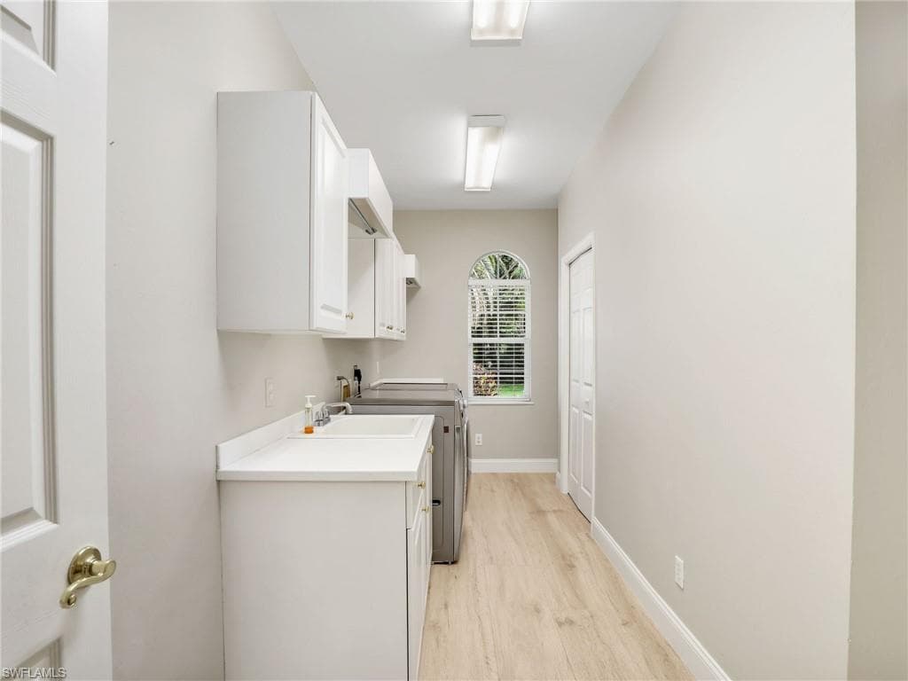 5410 Mahogany Ridge Dr, Naples, FL 34119-36