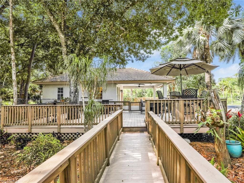 5410 Mahogany Ridge Dr, Naples, FL 34119-44