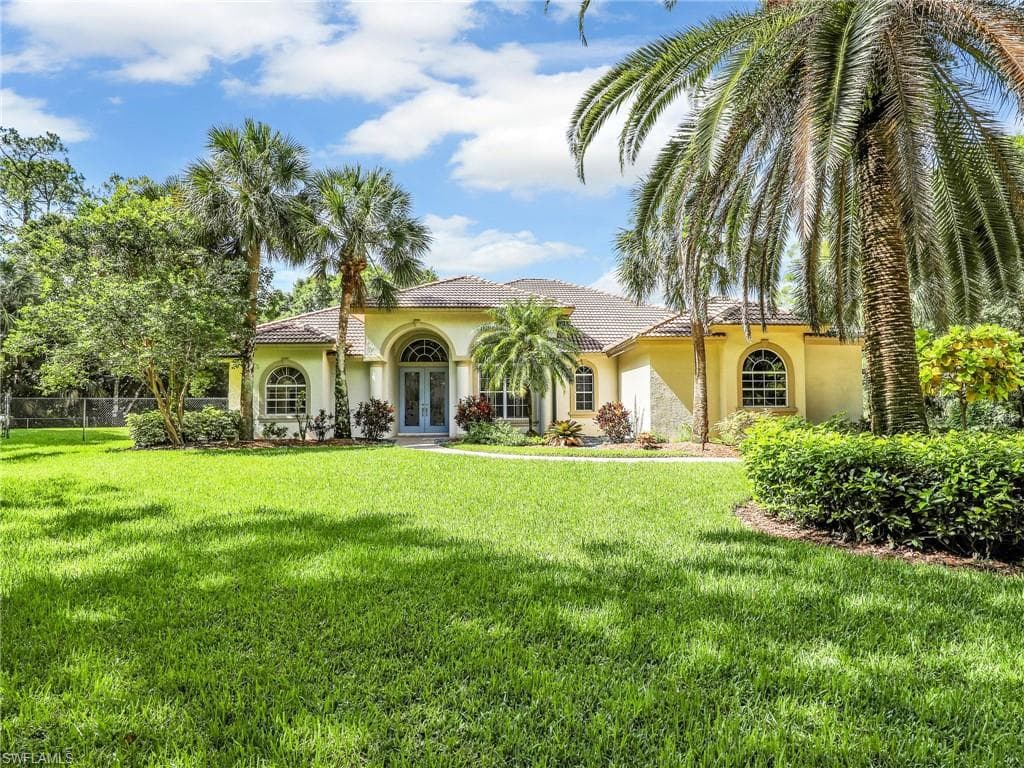 5410 Mahogany Ridge Dr, Naples, FL 34119-4
