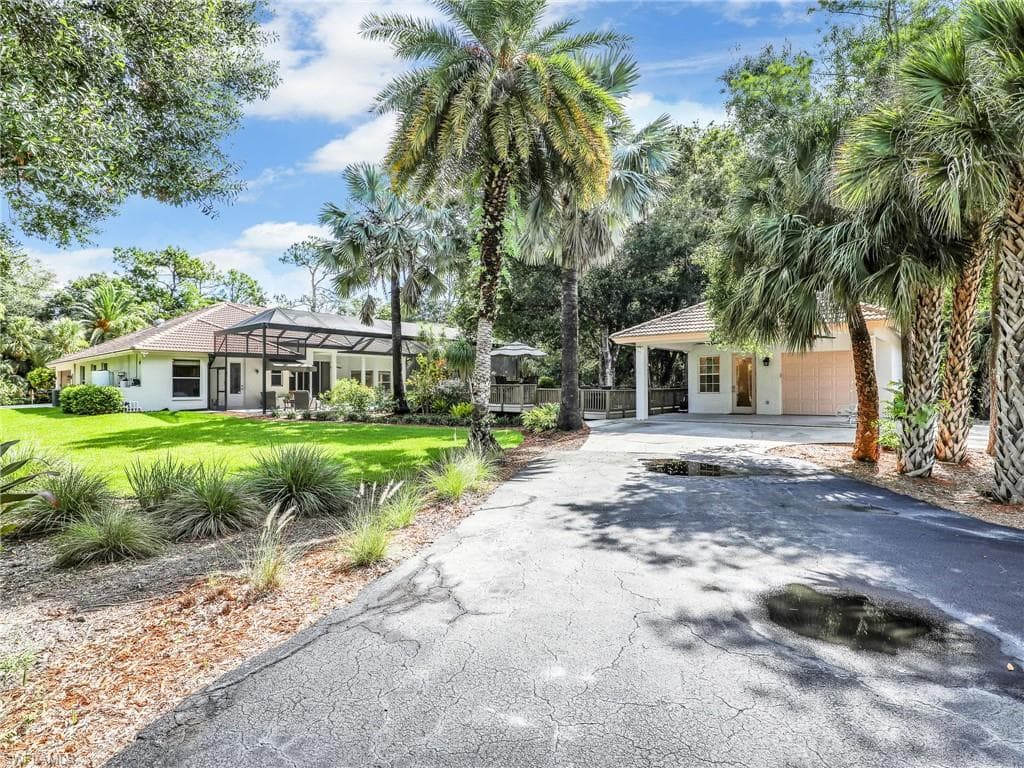 5410 Mahogany Ridge Dr, Naples, FL 34119-7