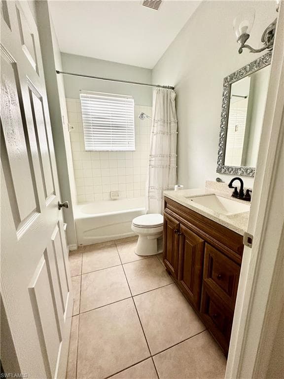 14530 Indigo Lakes Cir, Naples, FL 34119-16