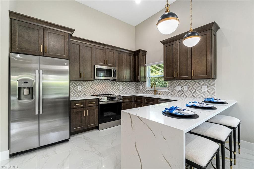 7501 San Miguel Way, Naples, FL 34109-3