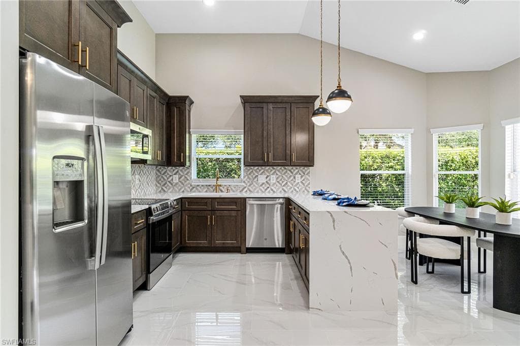 7501 San Miguel Way, Naples, FL 34109-4