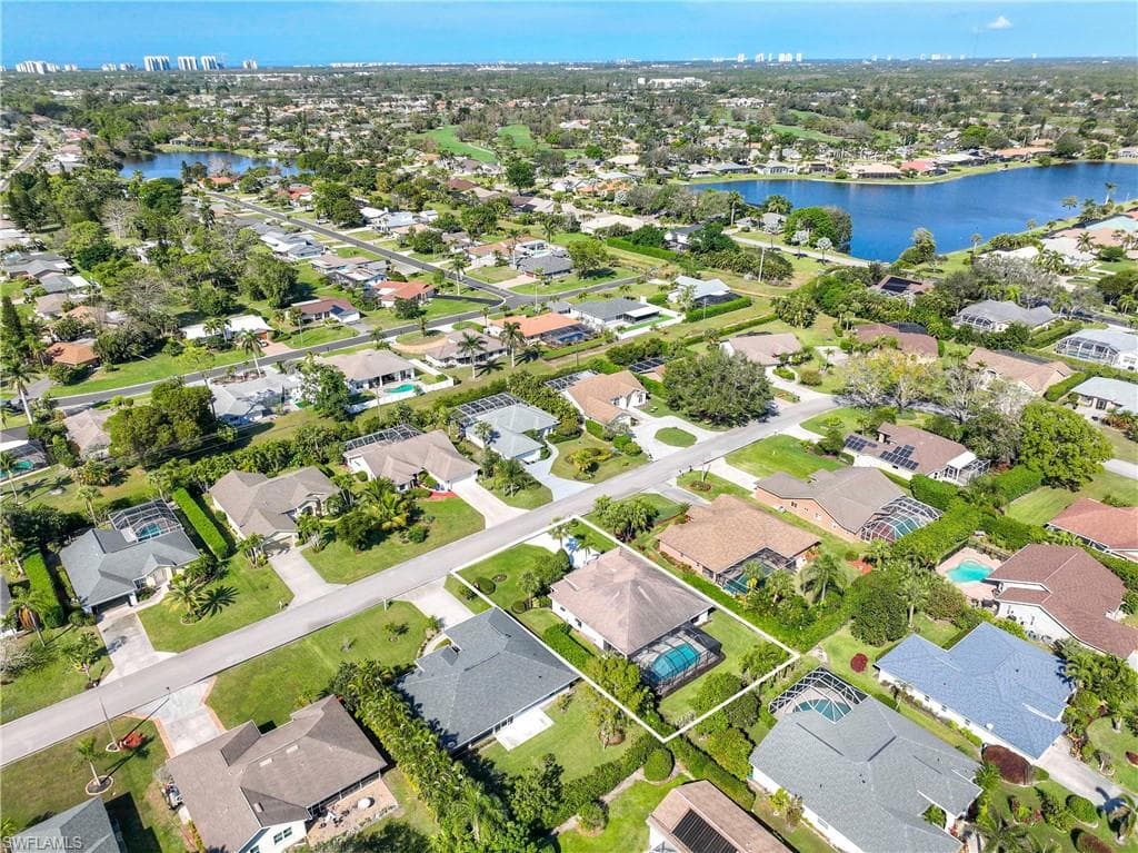 520 Raven Way, Naples, FL 34110-37