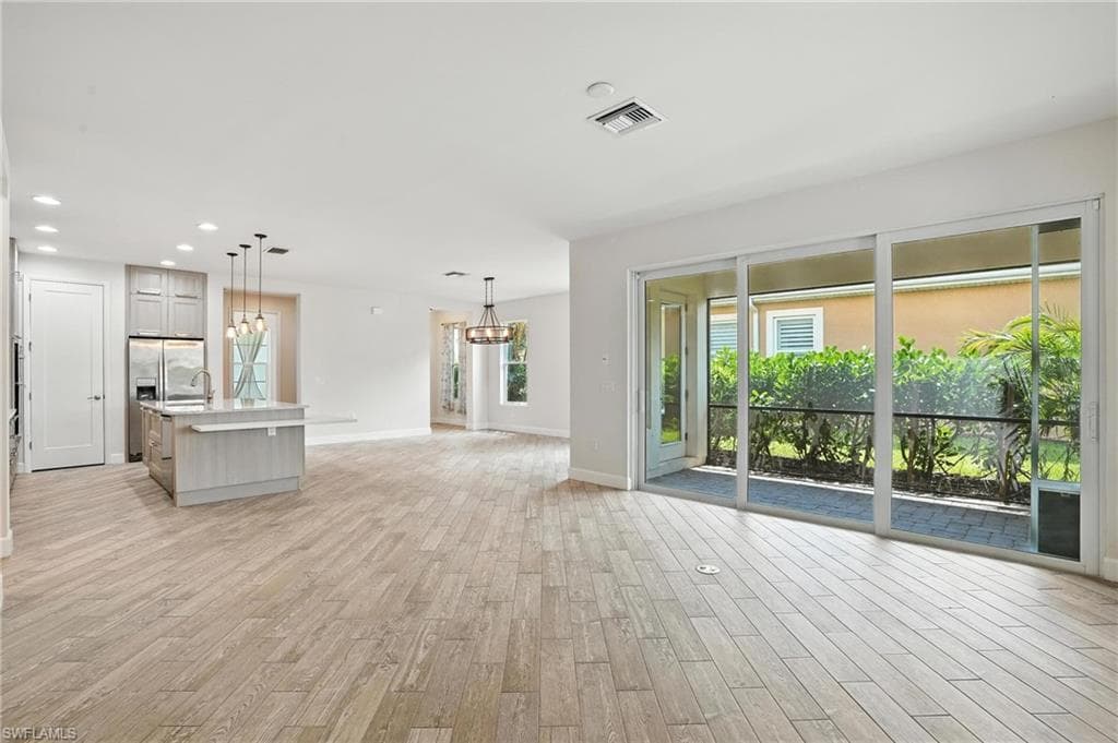 14653 Tropical Dr, Naples, FL 34114-12