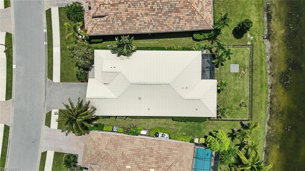 14653 Tropical Dr, Naples, FL 34114-37