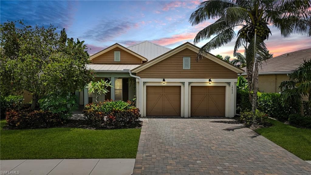14653 Tropical Dr, Naples, FL 34114-3