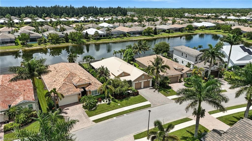 14653 Tropical Dr, Naples, FL 34114-7