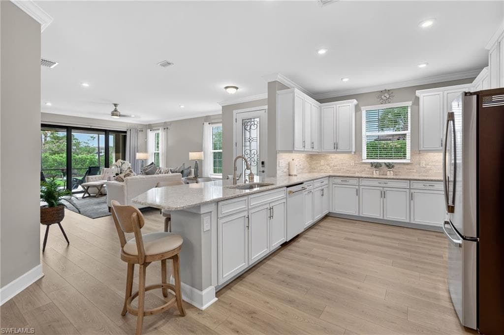 15234 Tolmino St, Naples, FL 34114-13