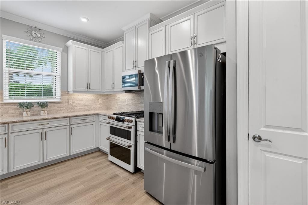 15234 Tolmino St, Naples, FL 34114-14