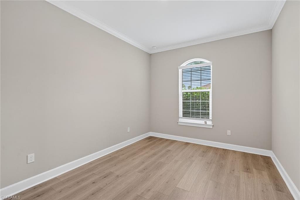 15234 Tolmino St, Naples, FL 34114-24