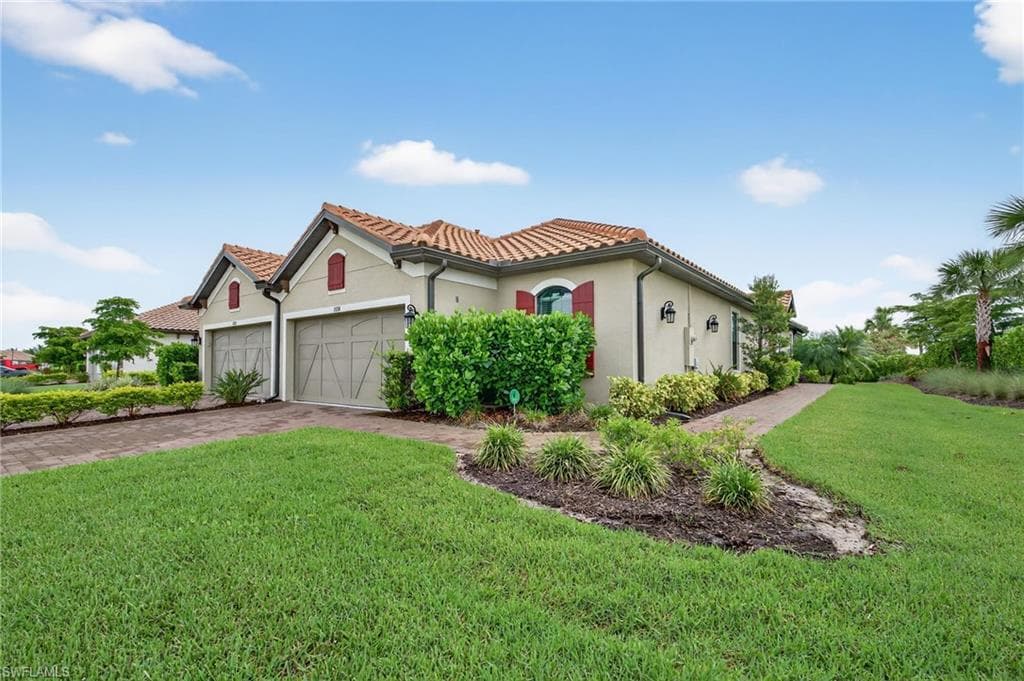 15234 Tolmino St, Naples, FL 34114-3
