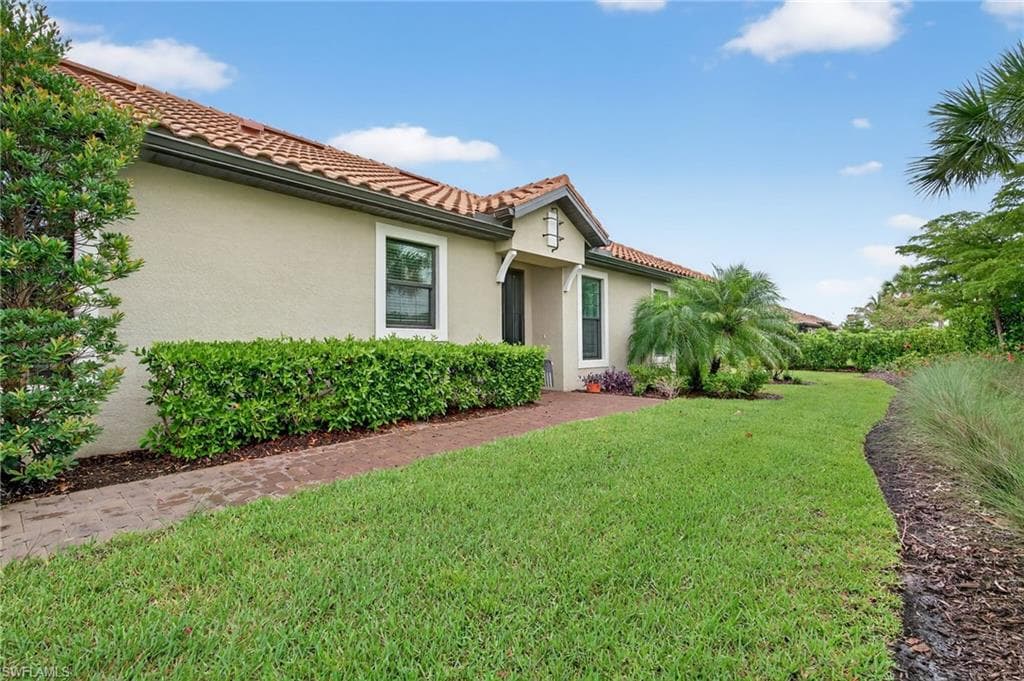 15234 Tolmino St, Naples, FL 34114-4