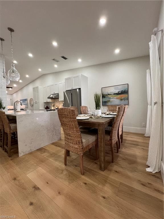 7087 Barrington Cir 201, Naples, FL 34108-10
