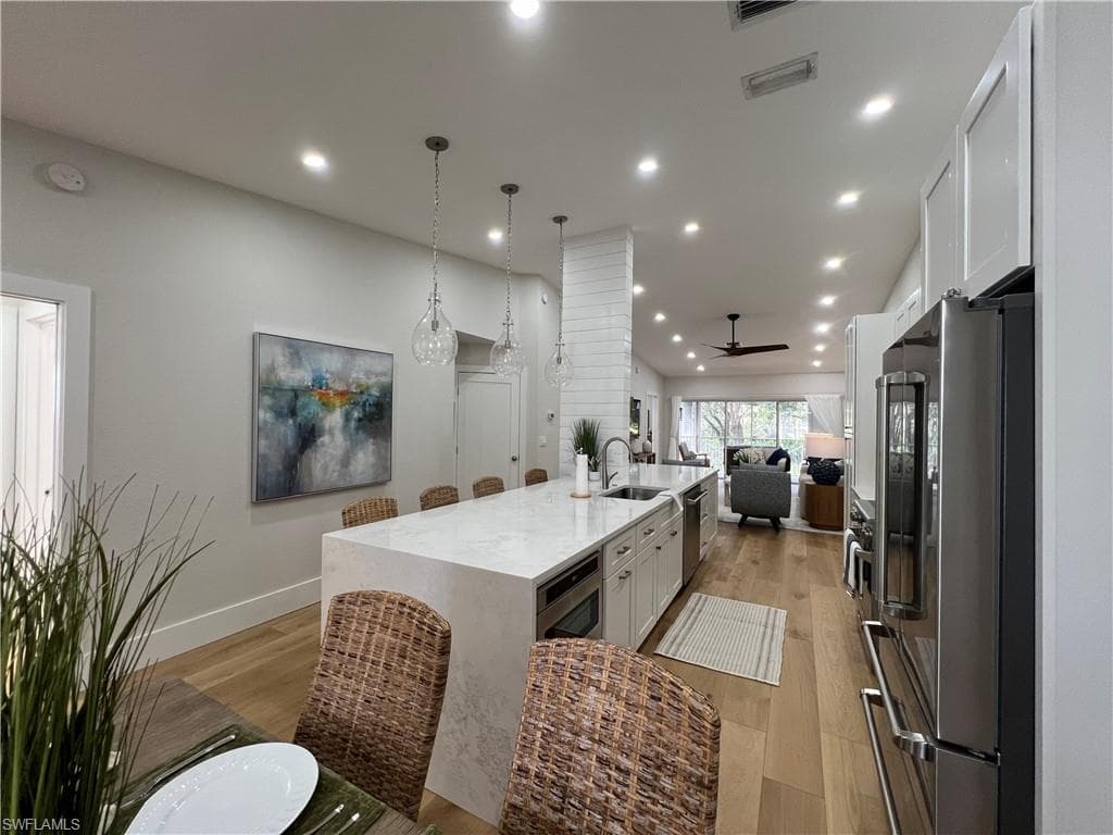 7087 Barrington Cir 201, Naples, FL 34108-14