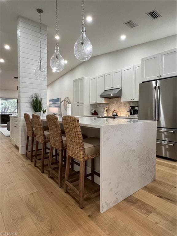 7087 Barrington Cir 201, Naples, FL 34108-24