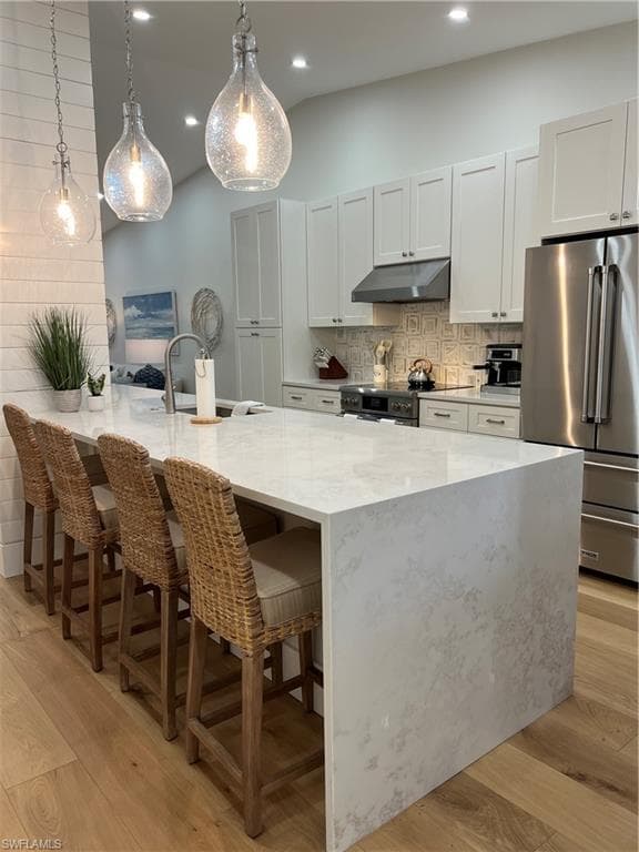 7087 Barrington Cir 201, Naples, FL 34108-31