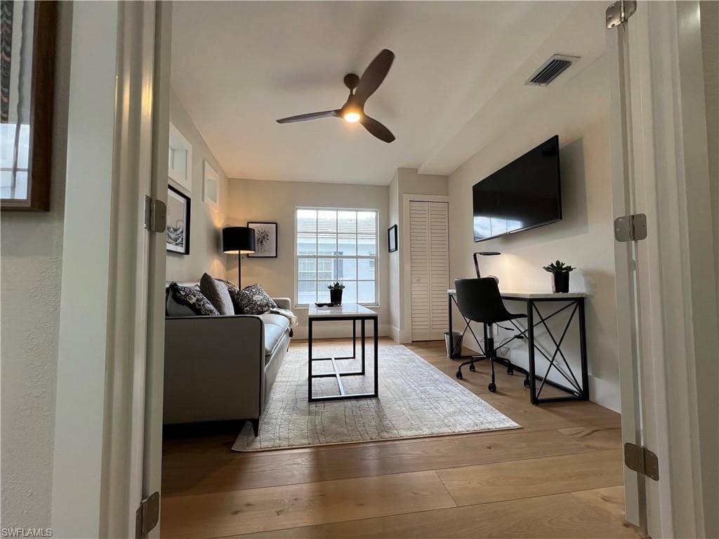 7087 Barrington Cir 201, Naples, FL 34108-5