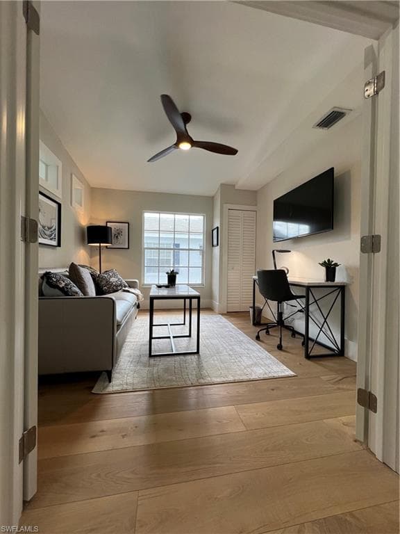 7087 Barrington Cir 201, Naples, FL 34108-6
