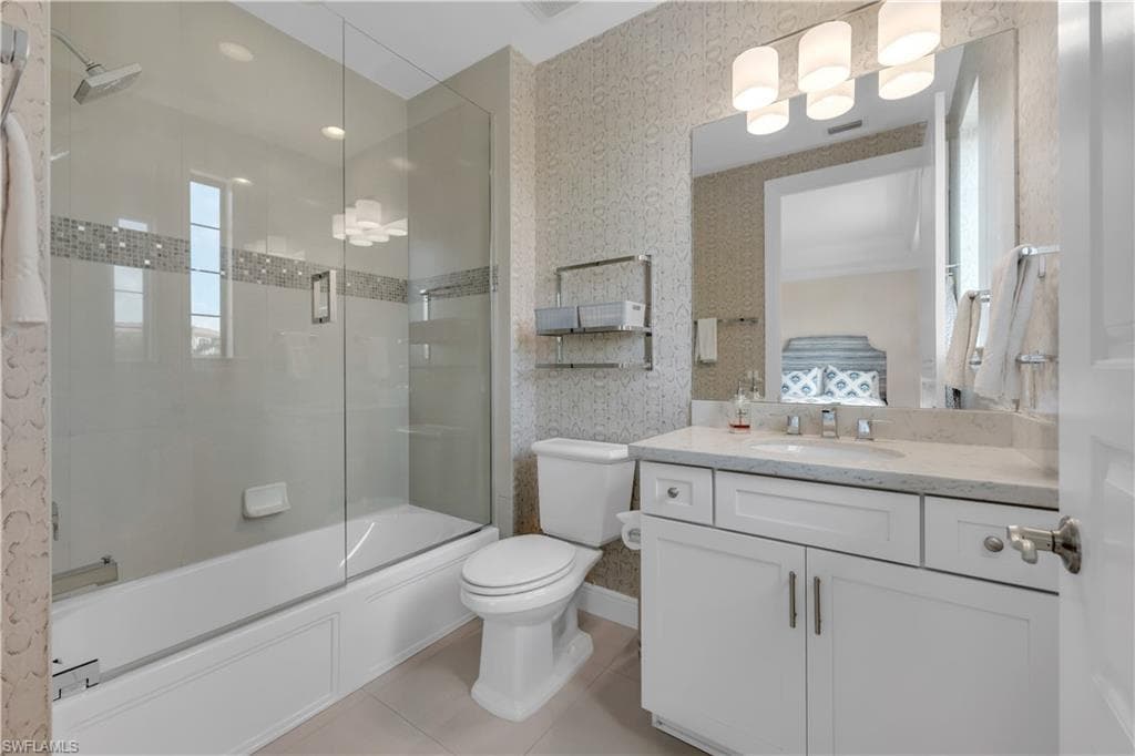 2739 Tiburon Blvd E 302, Naples, FL 34109-16