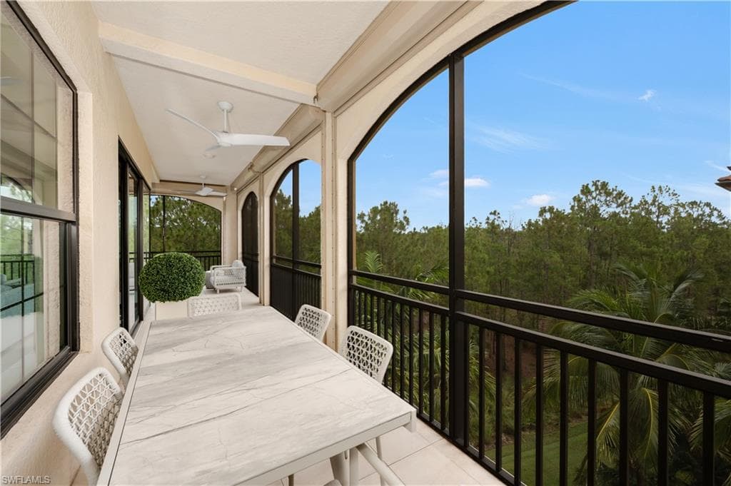 2739 Tiburon Blvd E 302, Naples, FL 34109-20