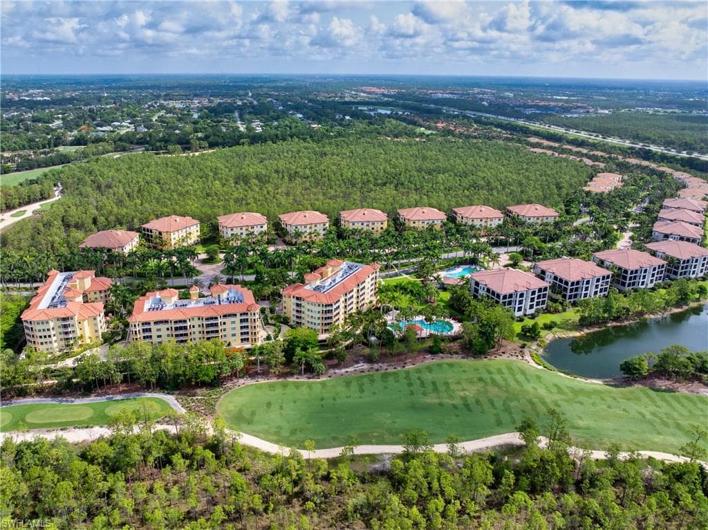 2739 Tiburon Blvd E 302, Naples, FL 34109-21