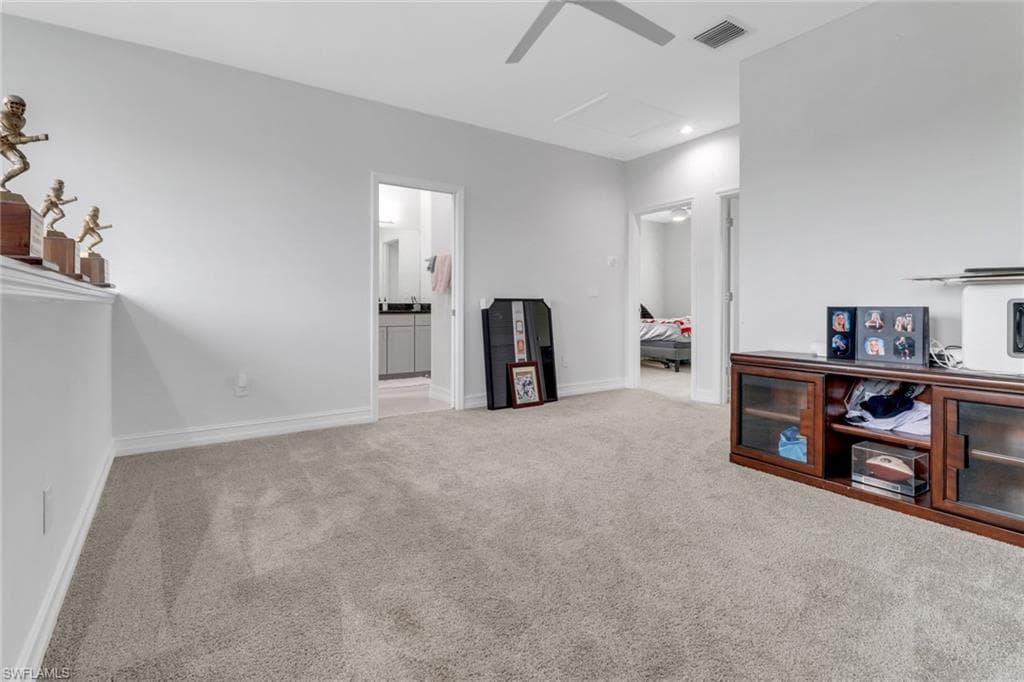7501 Carnegie Way, Naples, FL 34119-19