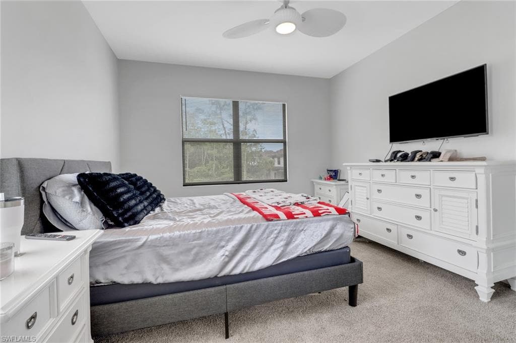 7501 Carnegie Way, Naples, FL 34119-26