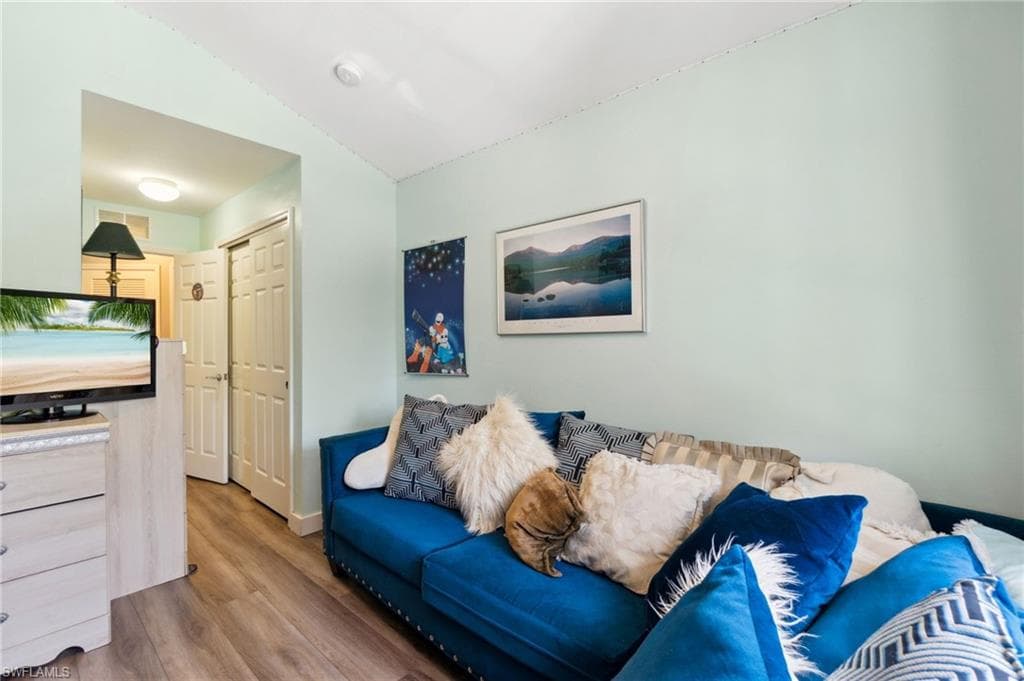 15873 Marcello Cir 76, Naples, FL 34110-20