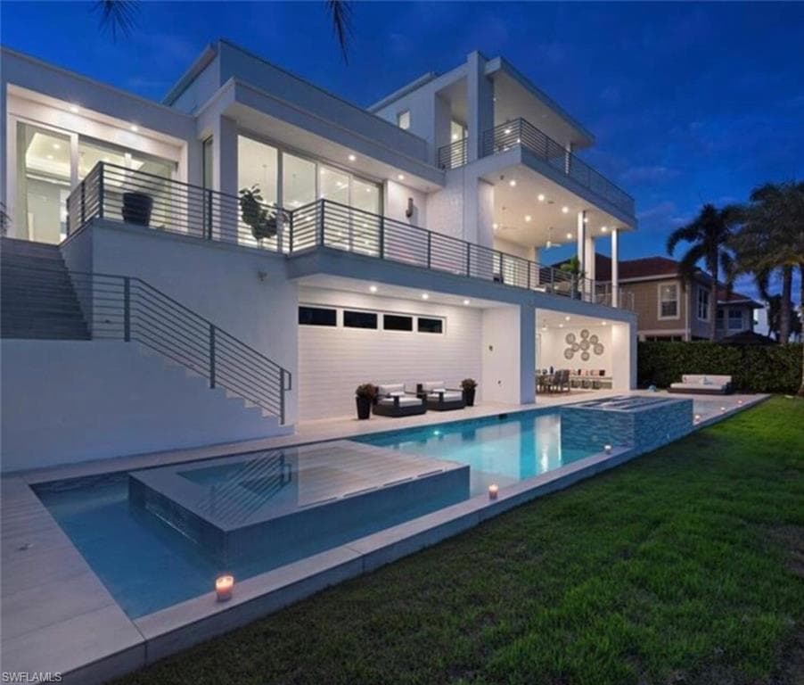 432 Bayside Ave, Naples, FL 34108-3