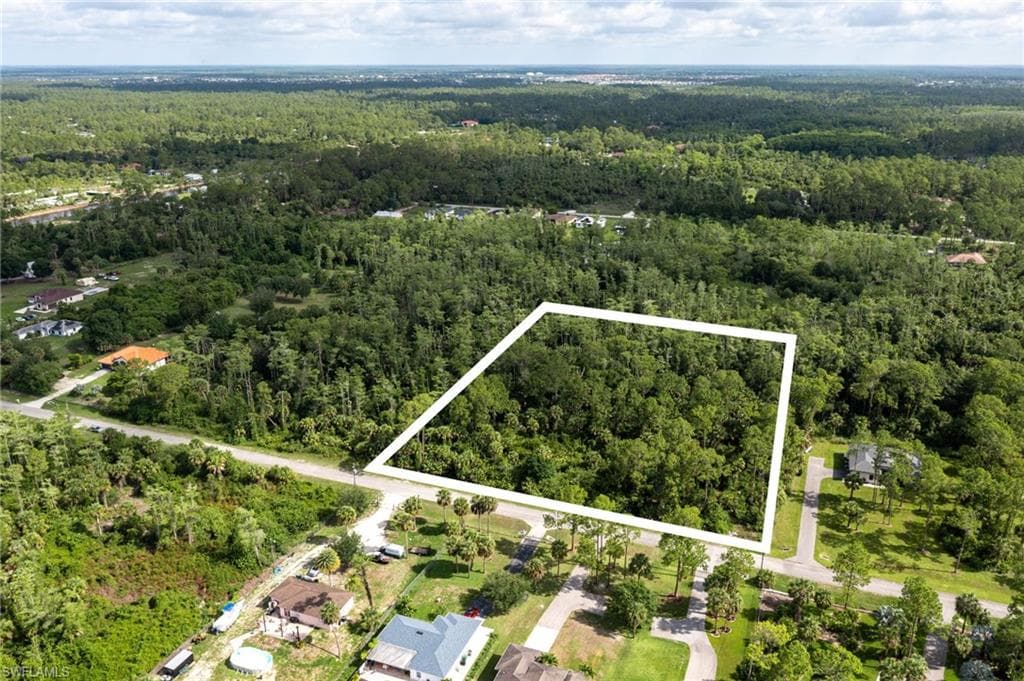 2543 12th Ave NE, Naples, FL 34120-8