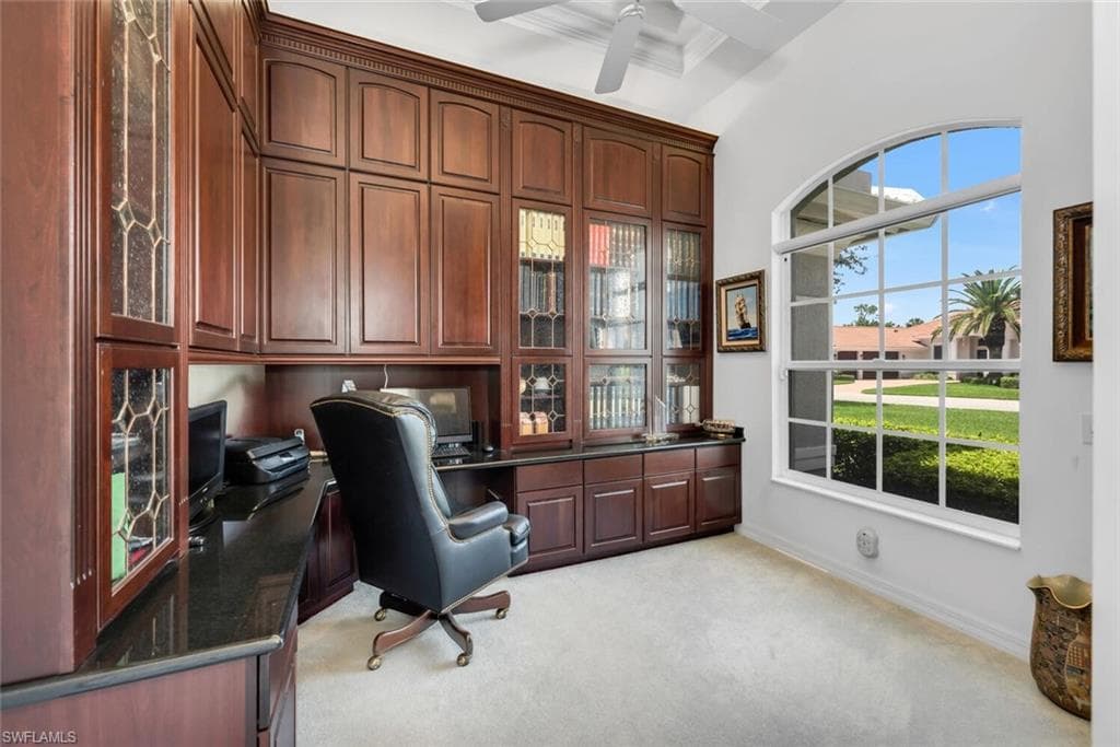 1624 Manchester Ct, Naples, FL 34109-11
