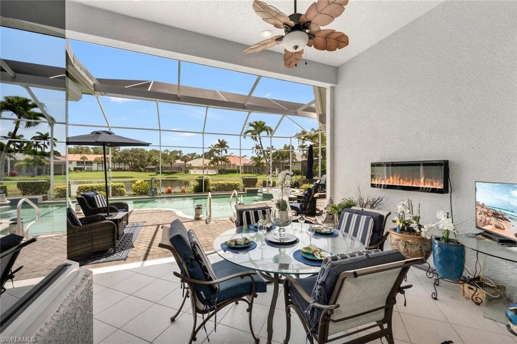 1624 Manchester Ct, Naples, FL 34109-12