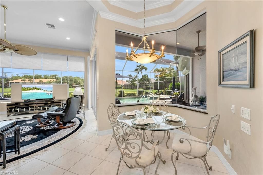 1624 Manchester Ct, Naples, FL 34109-17