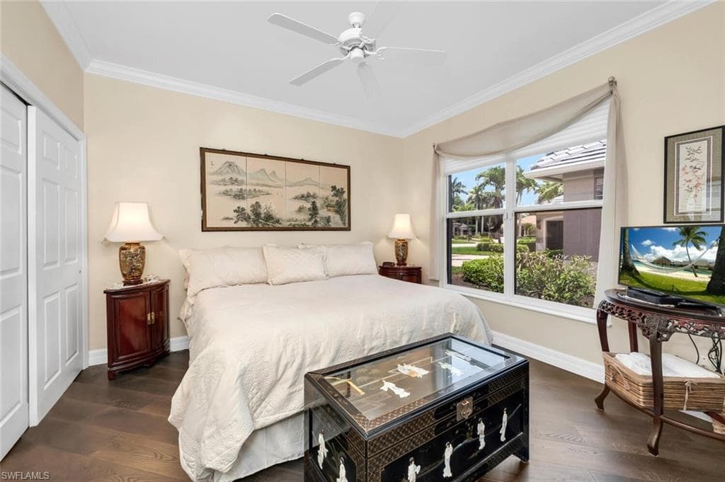 1624 Manchester Ct, Naples, FL 34109-22
