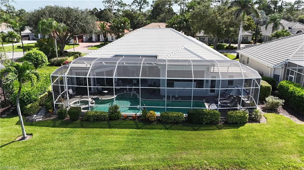 1624 Manchester Ct, Naples, FL 34109-28