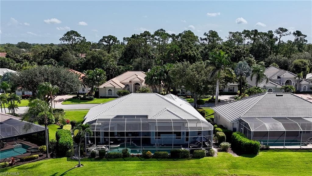 1624 Manchester Ct, Naples, FL 34109-5