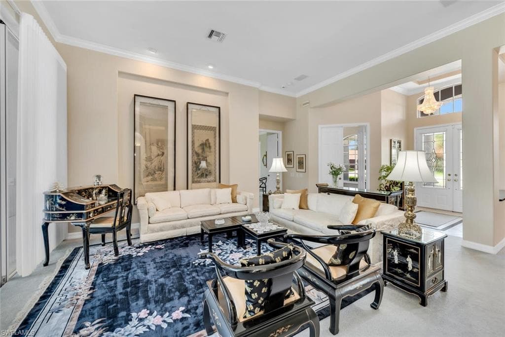 1624 Manchester Ct, Naples, FL 34109-8