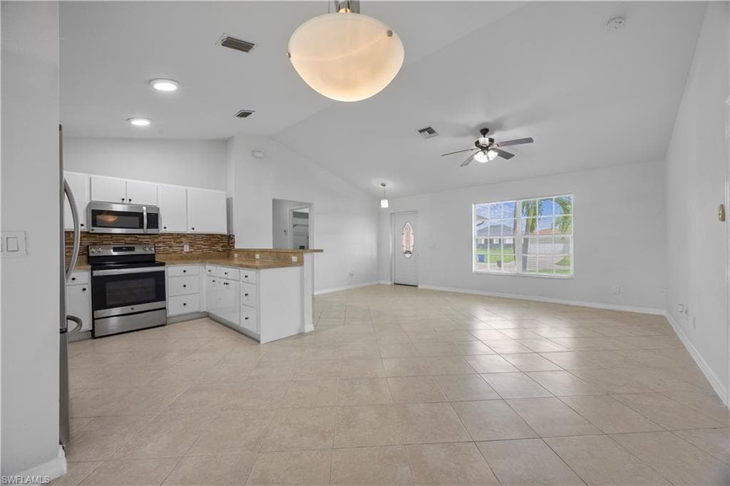 913 Allman Ave, Lehigh Acres, FL 33971-9