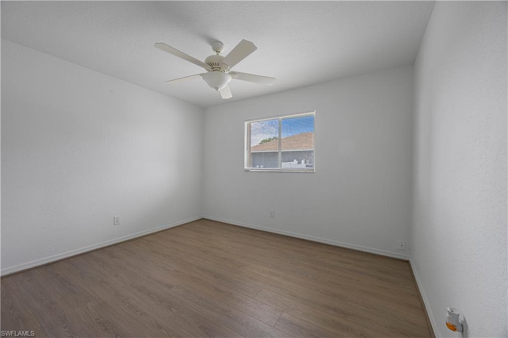 913 Allman Ave, Lehigh Acres, FL 33971-14